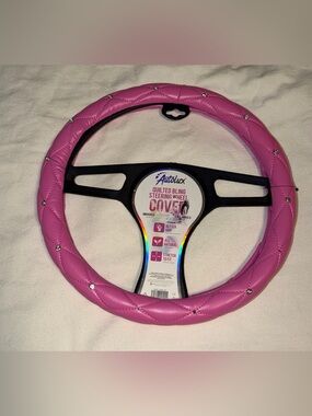 Autoluxe Quilted Bling Pink Steering Wheel Cover 2 pin less never used